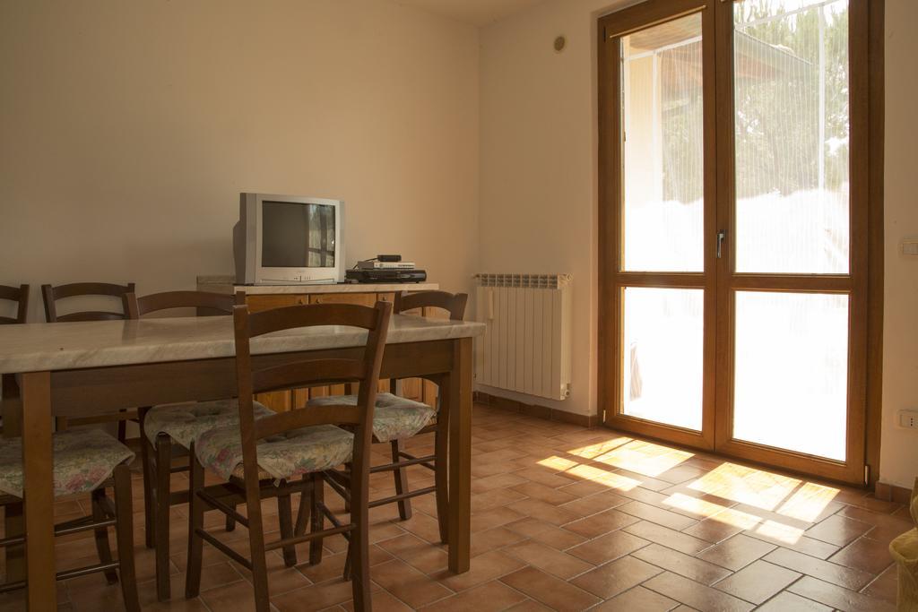 Agriturismo Sant'Orsola Фоллоника Номер фото